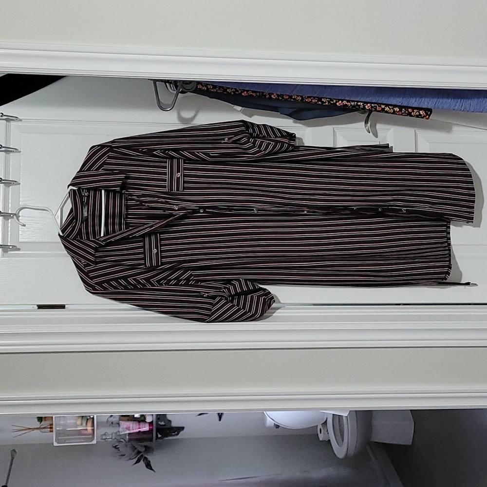 Dress vertical stripes